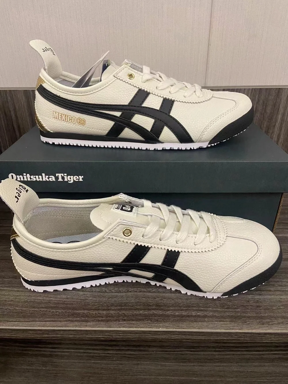 Onitsuka Tiger Mexico 66 Cream Black Gold Sneakers